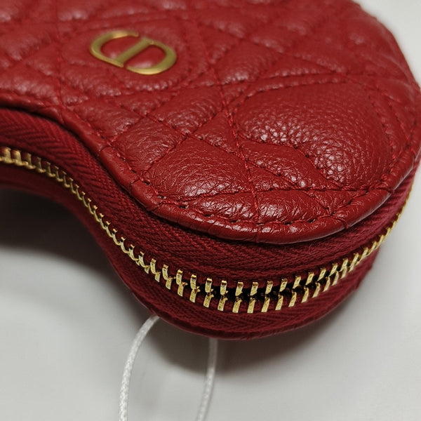Authenticated pre-owned Dior Caro Calfskin Red - Crossbody Bag at Looply