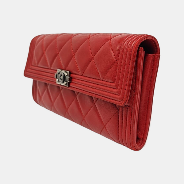 Authenticated pre-owned Boy Chanel WOC Quilted Lambskin Red Wallet - Wallet at Looply
