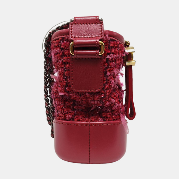 Authenticated pre-owned Gabrielle Small Wool Red - Shoulder Bag at Looply