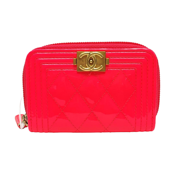 Authenticated pre-owned Boy Chanel Quilted Patent Calfskin Pink Card Holder - Card Holder at Looply
