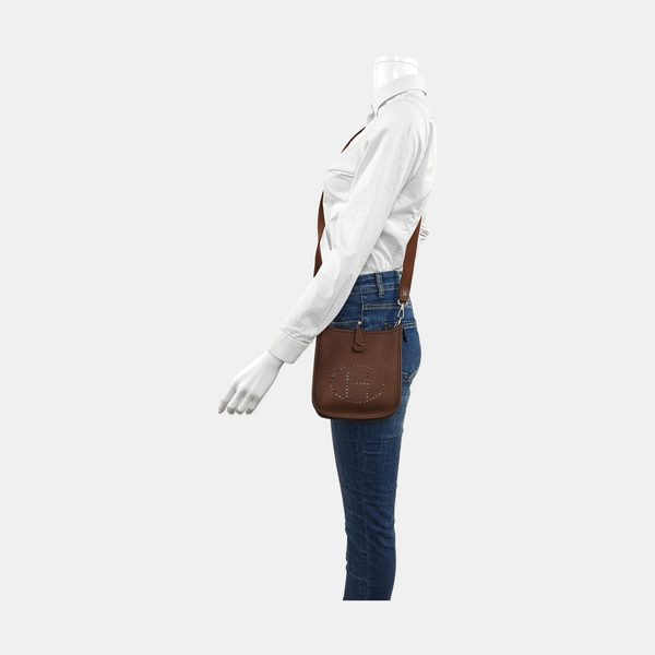 Authenticated pre-owned Evelyne 17 Clemence Brown - Shoulder Bag at Looply