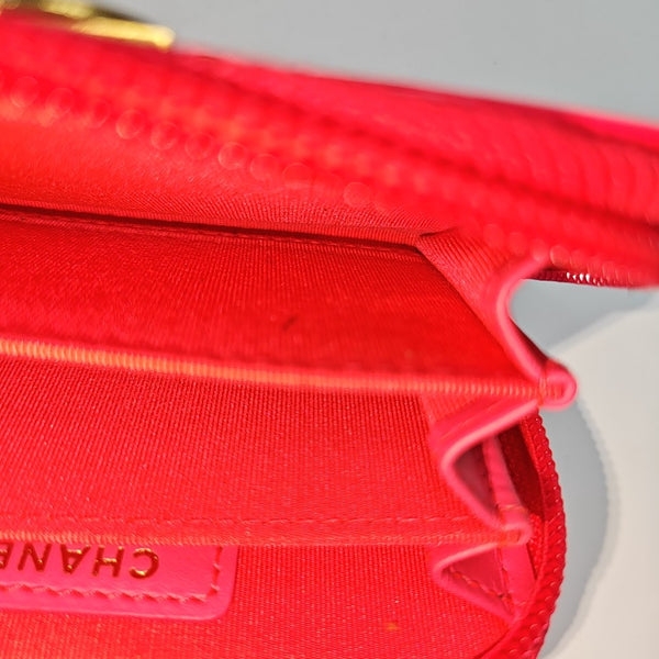 Authenticated pre-owned Boy Chanel Quilted Patent Calfskin Pink Card Holder - Card Holder at Looply