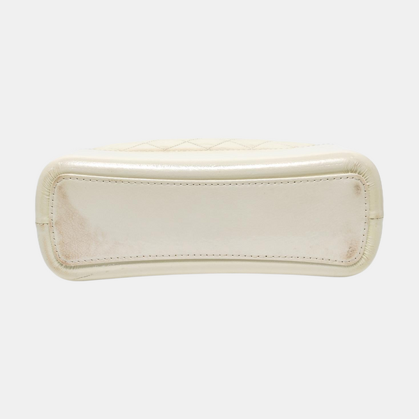 Authenticated pre-owned Gabrielle Medium Quilted Lambskin White - Shoulder Bag at Looply