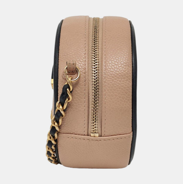 Authenticated pre-owned Filigree Quilted Grained Calfskin Beige - Shoulder Bag at Looply