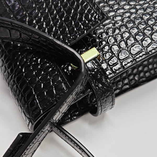 MANHATTAN Calfskin Black