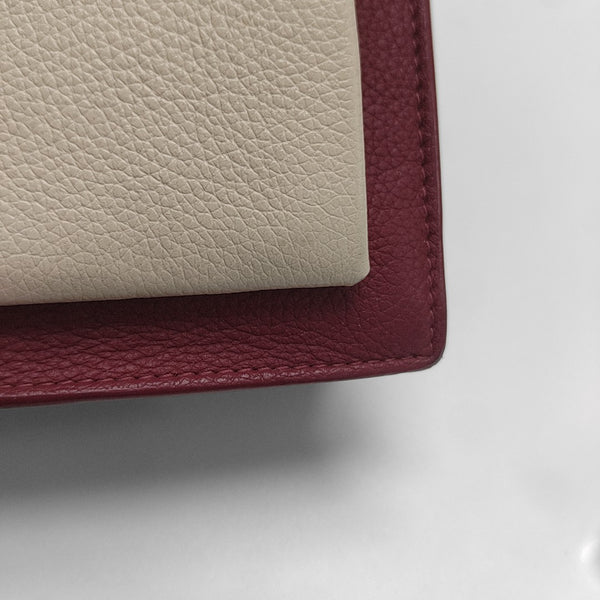 Authenticated pre-owned Lockme Calfskin Red - Shoulder Bag at Looply