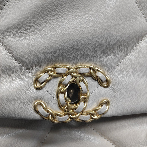Authenticated pre-owned Chanel 19 Small Quilted Lambskin Beige - Shoulder Bag at Looply