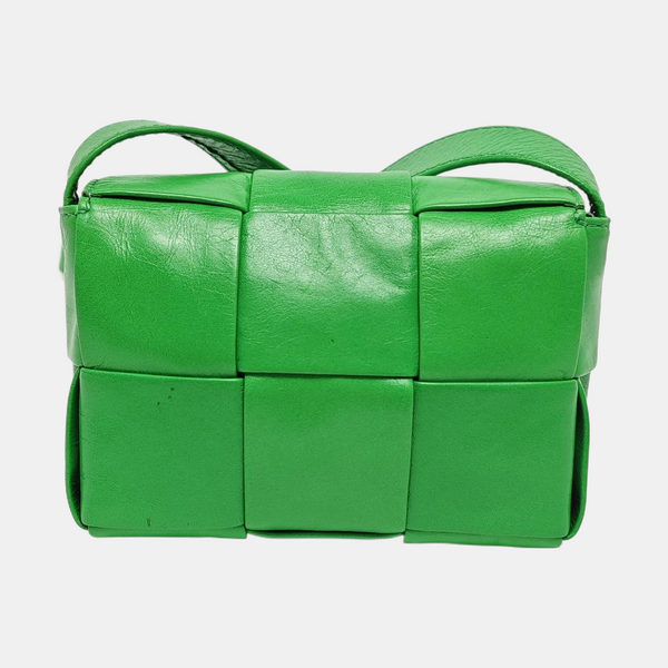 Authenticated pre-owned Cassette Small Calfskin Green - Crossbody Bag at Looply
