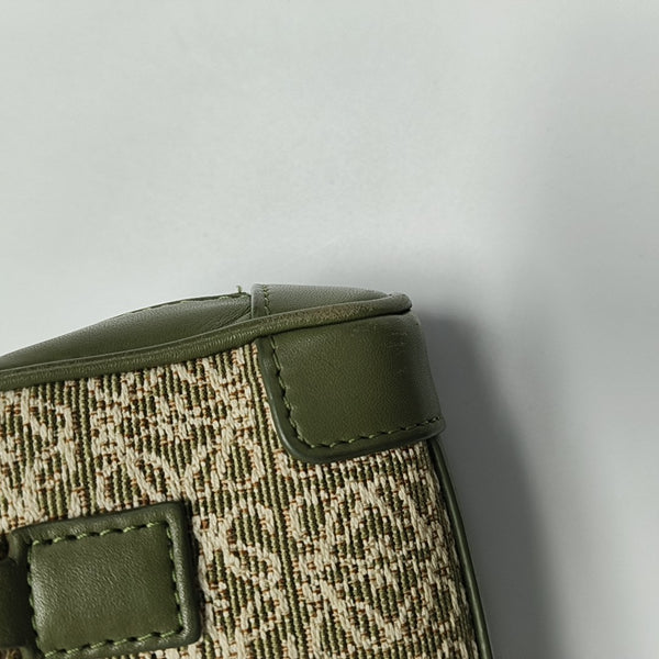 Authenticated pre-owned Amazona Canvas Beige - Shoulder Bag at Looply