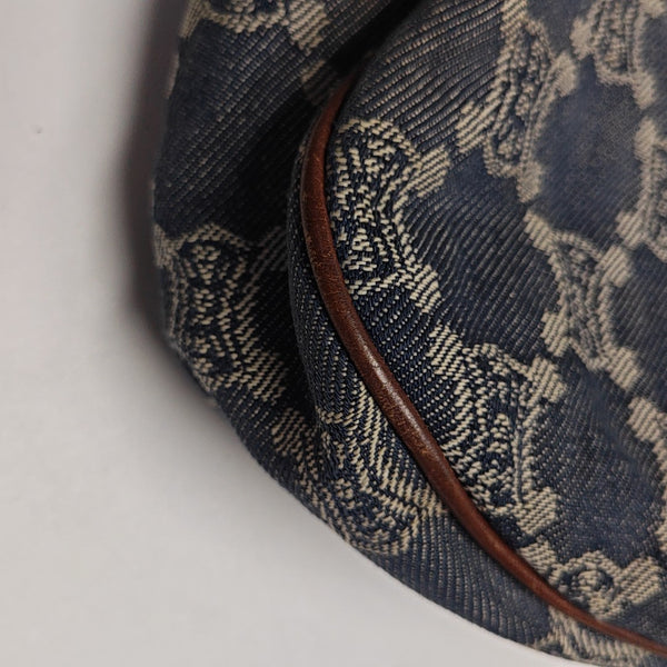 Canvas Blue