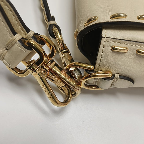 Baguette Medium Calfskin White