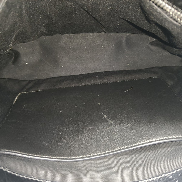 NIKI Medium Chevron Calfskin Black