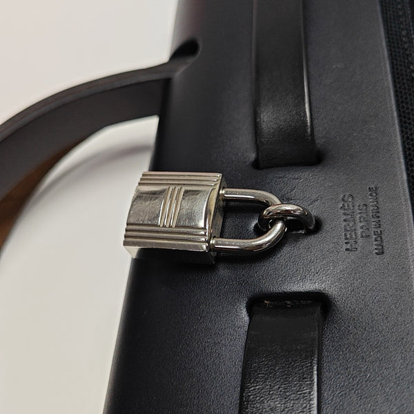 Authenticated pre-owned Herbag 28 Canvas Black - Shoulder Bag at Looply