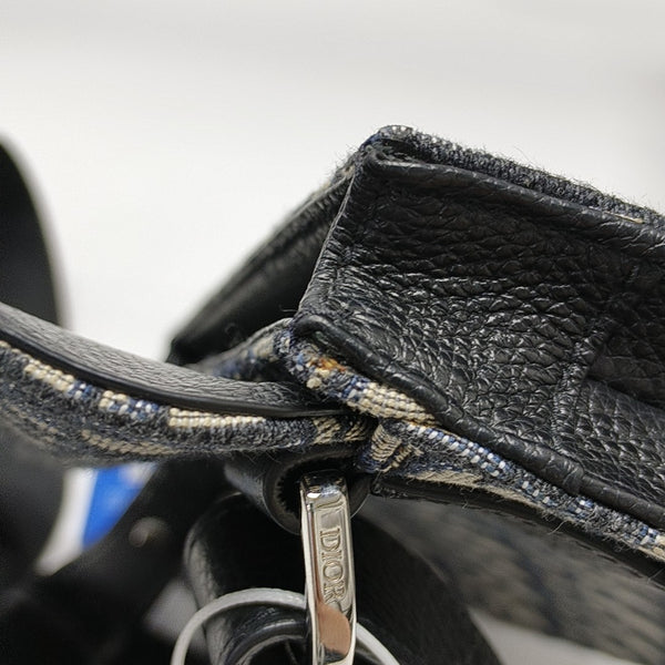 Authenticated pre-owned Saddle Monogram Canvas Blue - Shoulder Bag at Looply