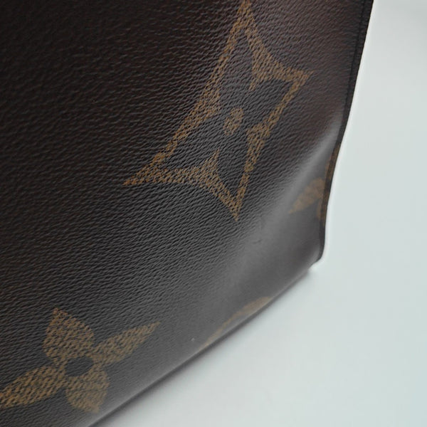 Authenticated pre-owned Onthego GM Monogram Coated Canvas Brown - Shoulder Bag at Looply