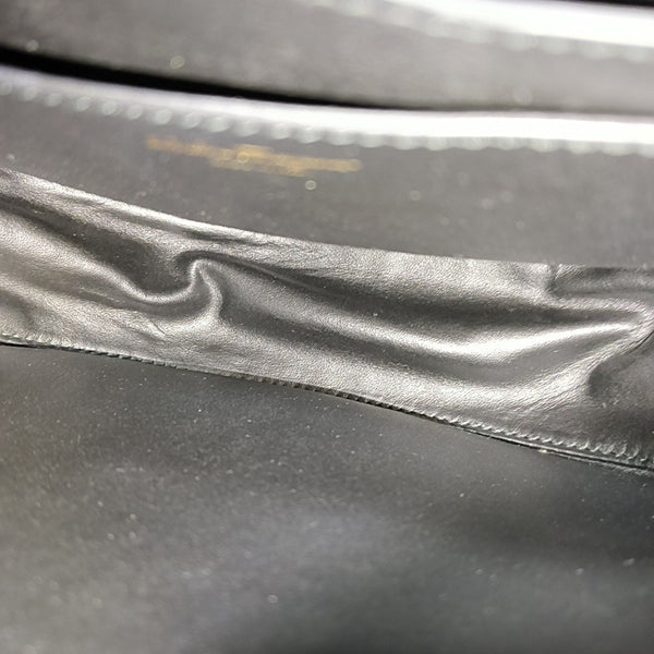 Vela Calfskin Black
