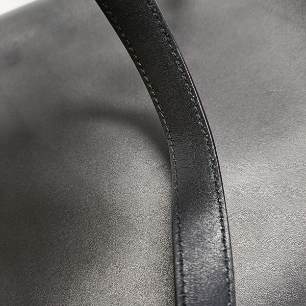 Vela Calfskin Black