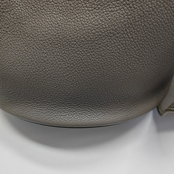 Authenticated pre-owned Bucket 16 Calfskin Gray - Shoulder Bag at Looply