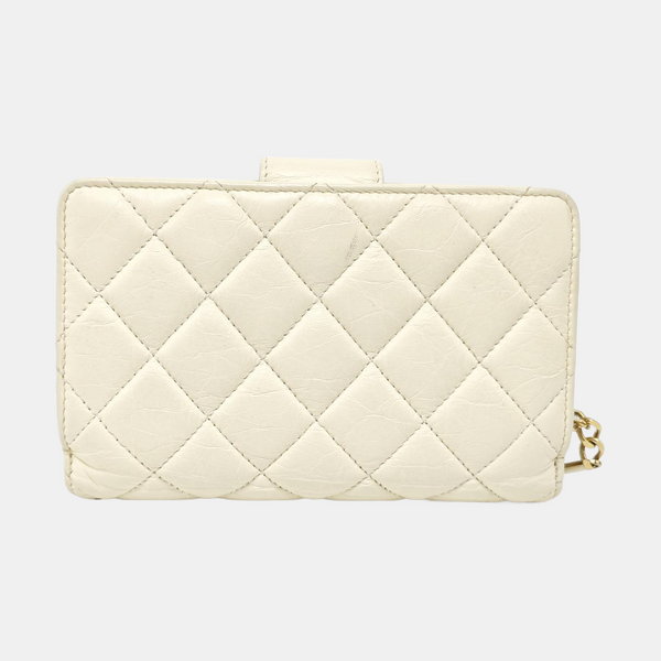 Authenticated pre-owned 2.55 Quilted Calfskin White Wallet - Wallet at Looply