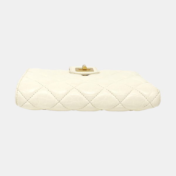 Authenticated pre-owned 2.55 Quilted Calfskin White Wallet - Wallet at Looply