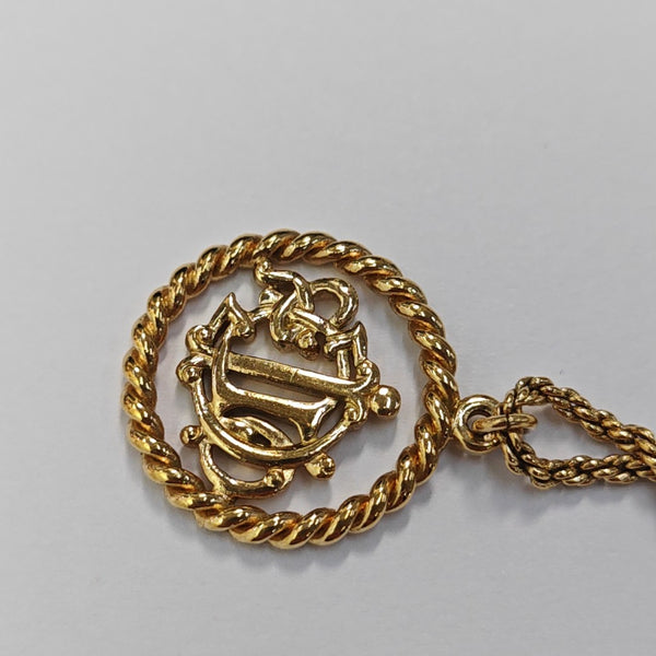 Authenticated pre-owned Twist Round Gold-Tone Metal Necklace - Necklace at Looply