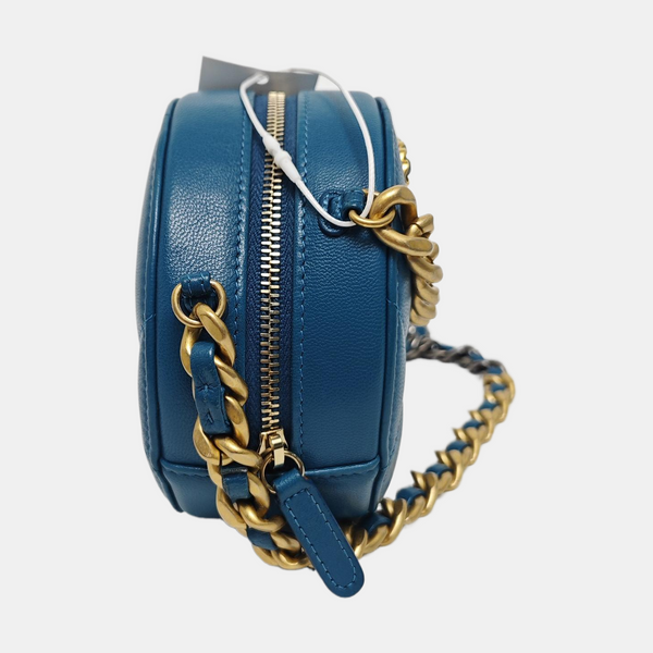 Authenticated pre-owned Chanel 19 Quilted Lambskin Blue - Shoulder Bag at Looply