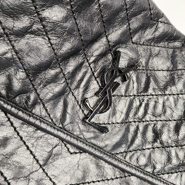 NIKI Medium Chevron Calfskin Black