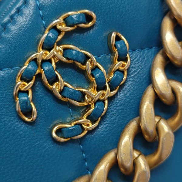 Authenticated pre-owned Chanel 19 Quilted Lambskin Blue - Shoulder Bag at Looply