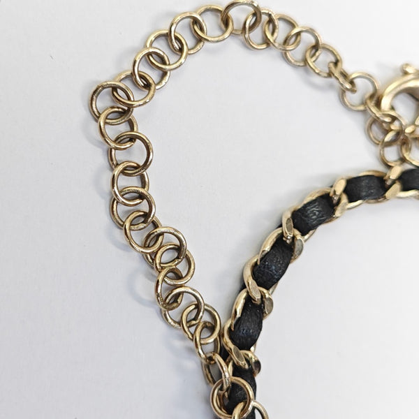 Authenticated pre-owned Gold-Tone Metal Fabric Necklace - Necklace at Looply