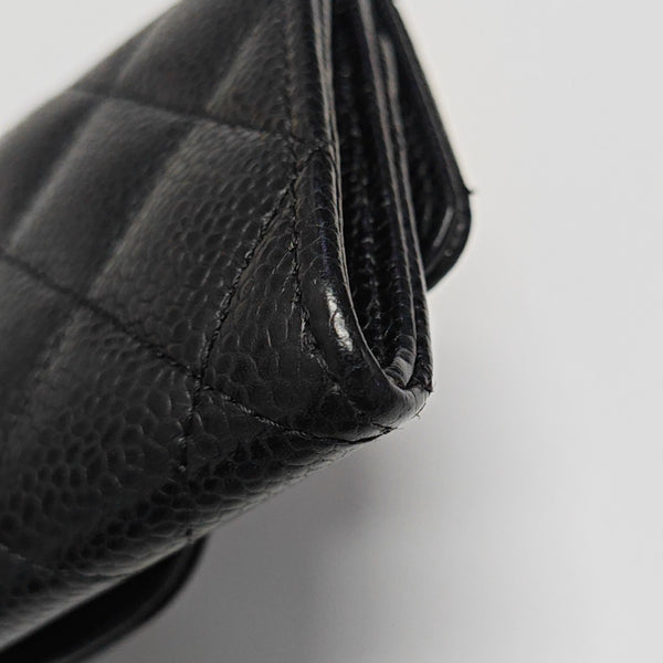 Authenticated pre-owned Classic Flap Quilted Grained Calfskin Black Card Holder - Card Holder at Looply