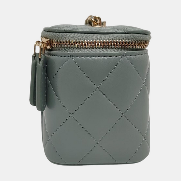 Authenticated pre-owned Vanity Case Quilted Lambskin Green - Shoulder Bag at Looply