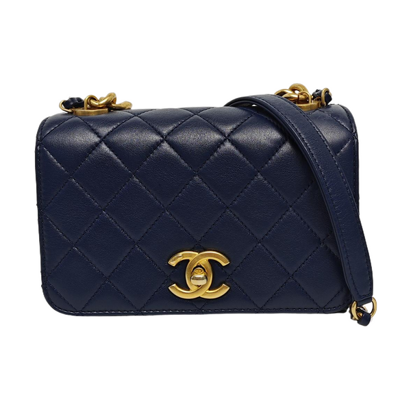 Authenticated pre-owned Classic Flap Quilted Calfskin Blue - Shoulder Bag at Looply