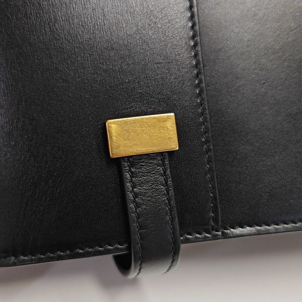 MANHATTAN Medium Calfskin Black