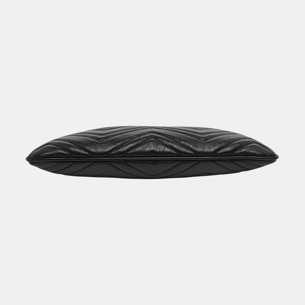 Authenticated pre-owned GG Marmont Calfskin Black - Clutch at Looply