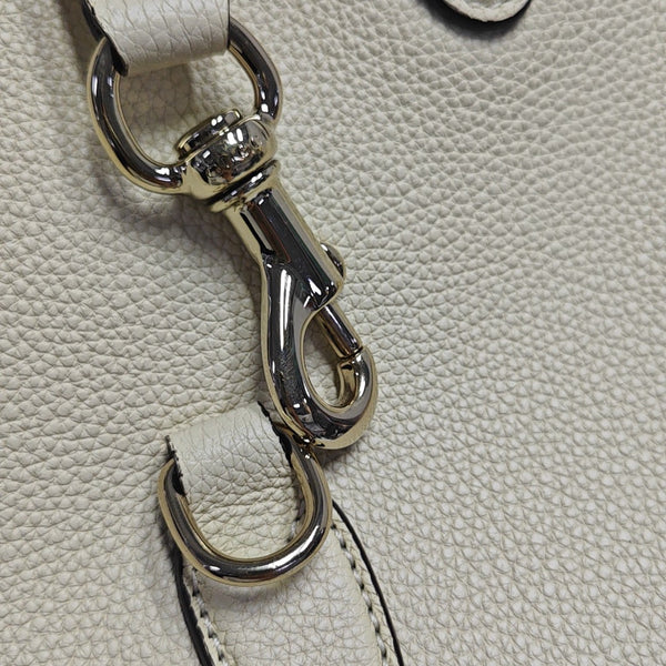 Authenticated pre-owned Jackie 1961 Calfskin White - Shoulder Bag at Looply