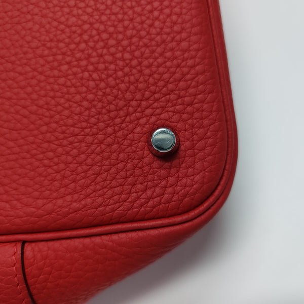 Authenticated pre-owned Picotin Lock 22 Clemence Red - Top Handle Bag at Looply