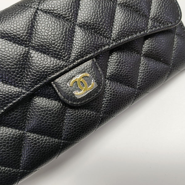 Authenticated pre-owned Classic Flap Quilted Grained Calfskin Black Wallet - Wallet at Looply