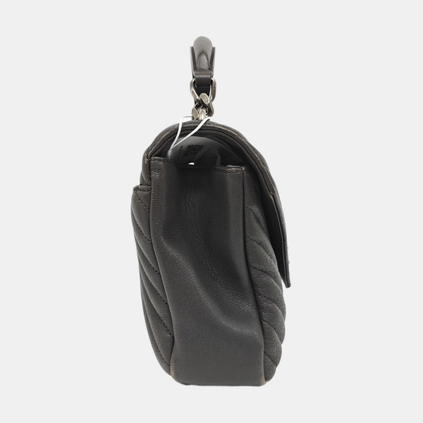 COLLEGE Medium Chevron Lambskin Gray