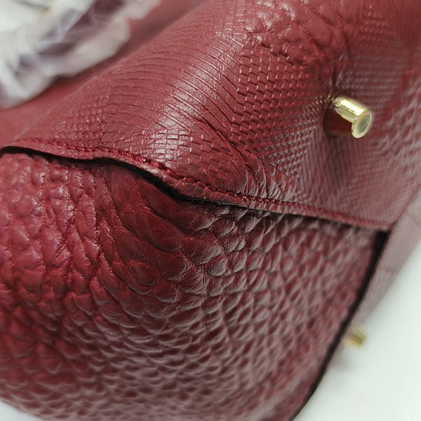 Canterbury Medium Calfskin Red