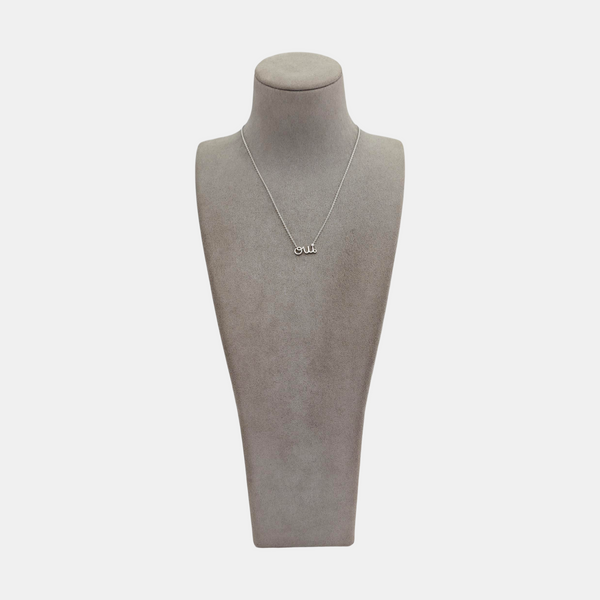 Authenticated pre-owned Oui 18K White Gold Silver Necklace - Necklace at Looply