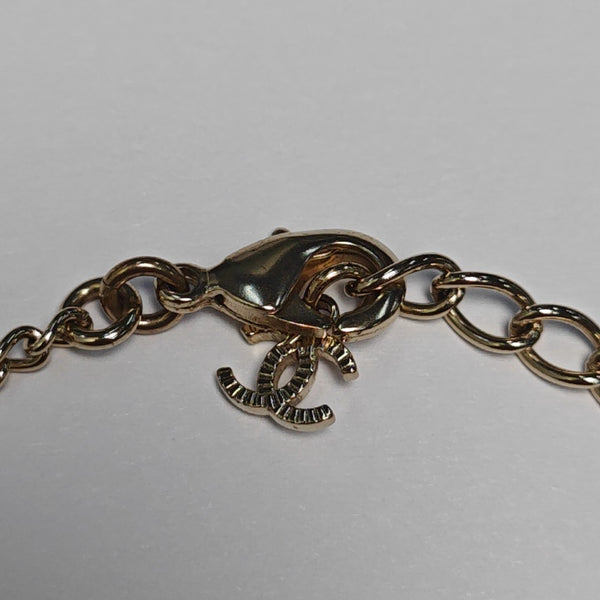 Authenticated pre-owned Gold-tone Metal Necklace - Necklace at Looply