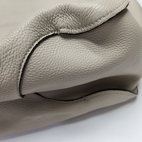 Calfskin Beige