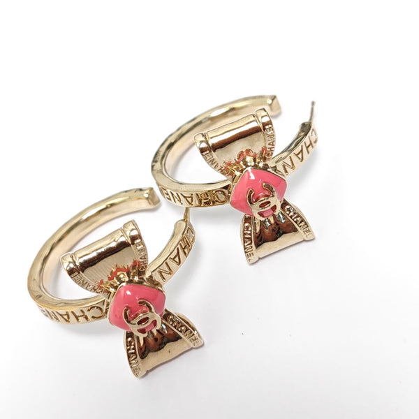 Authenticated pre-owned Gold-tone Metal Gold Earring - Earrings at Looply