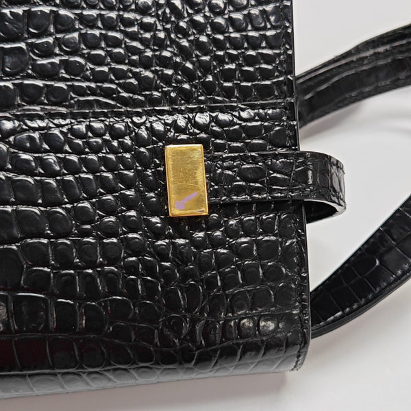 MANHATTAN Medium Calfskin Black