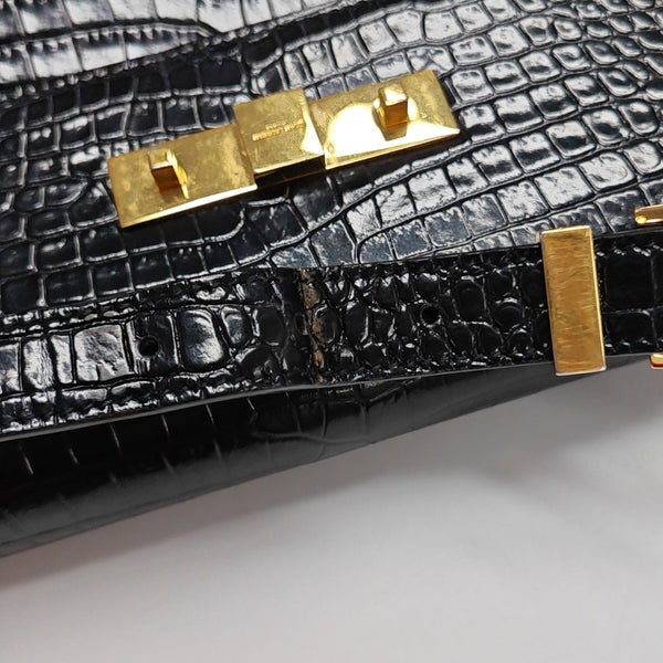MANHATTAN Medium Calfskin Black
