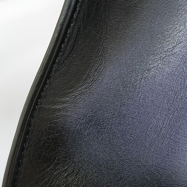 MANHATTAN Small Calfskin Black