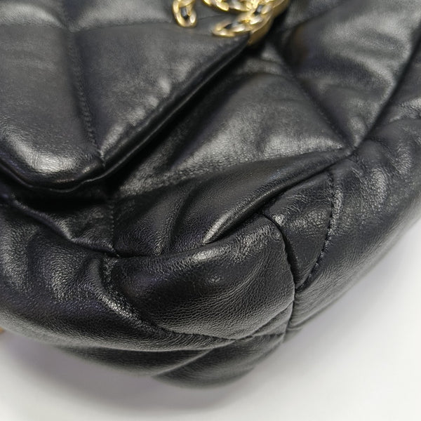 CHANEL 19 Small Quilted Lambskin Black