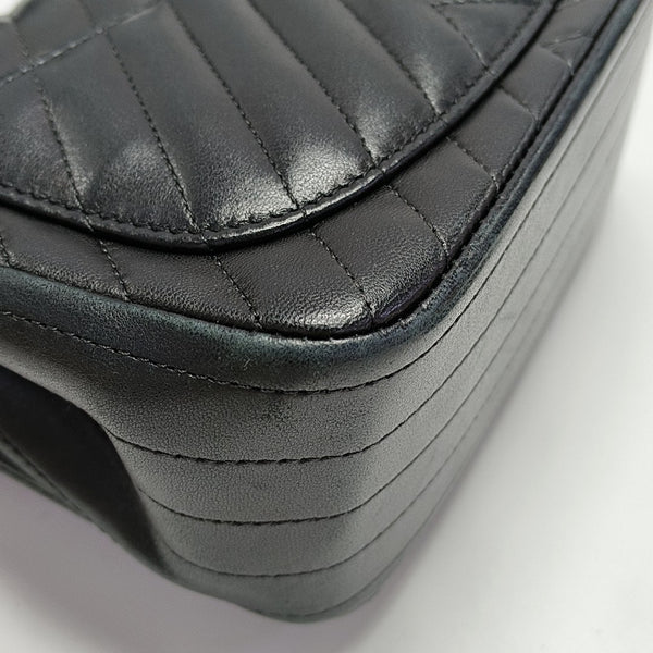 CLASSIC FLAP Mini Chevron Lambskin Black