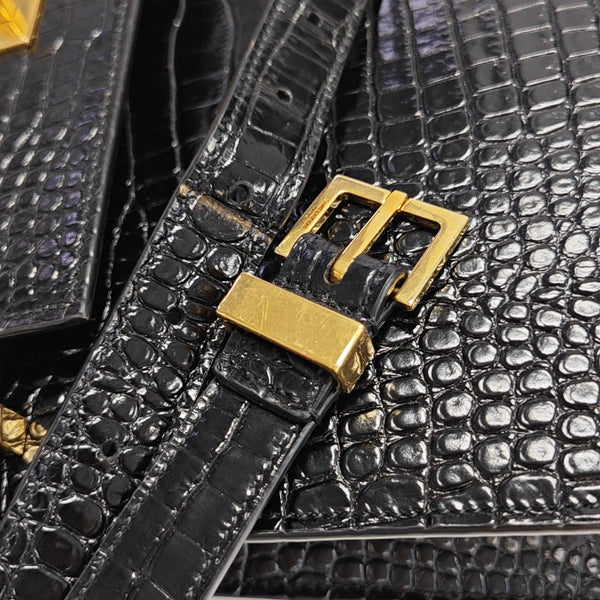 MANHATTAN Calfskin Black