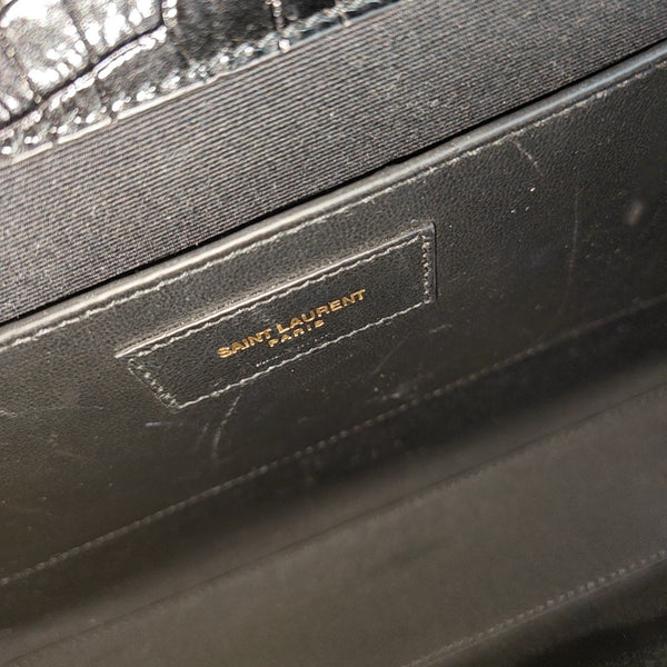 MANHATTAN Medium Calfskin Black